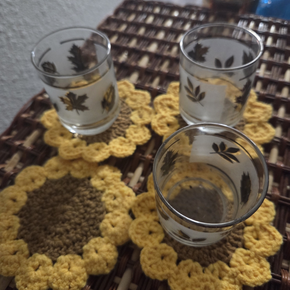 Sunflower Crochet Coasters - Picture 2 of 3